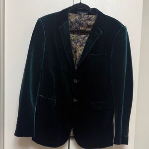Elegant Dark Green Emerald Velvet Blazer Size Men worn once